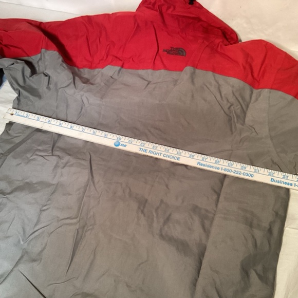 Men’s The North Face HyVent Jacket Mens size medium Red & Gray - Picture 14 of 16